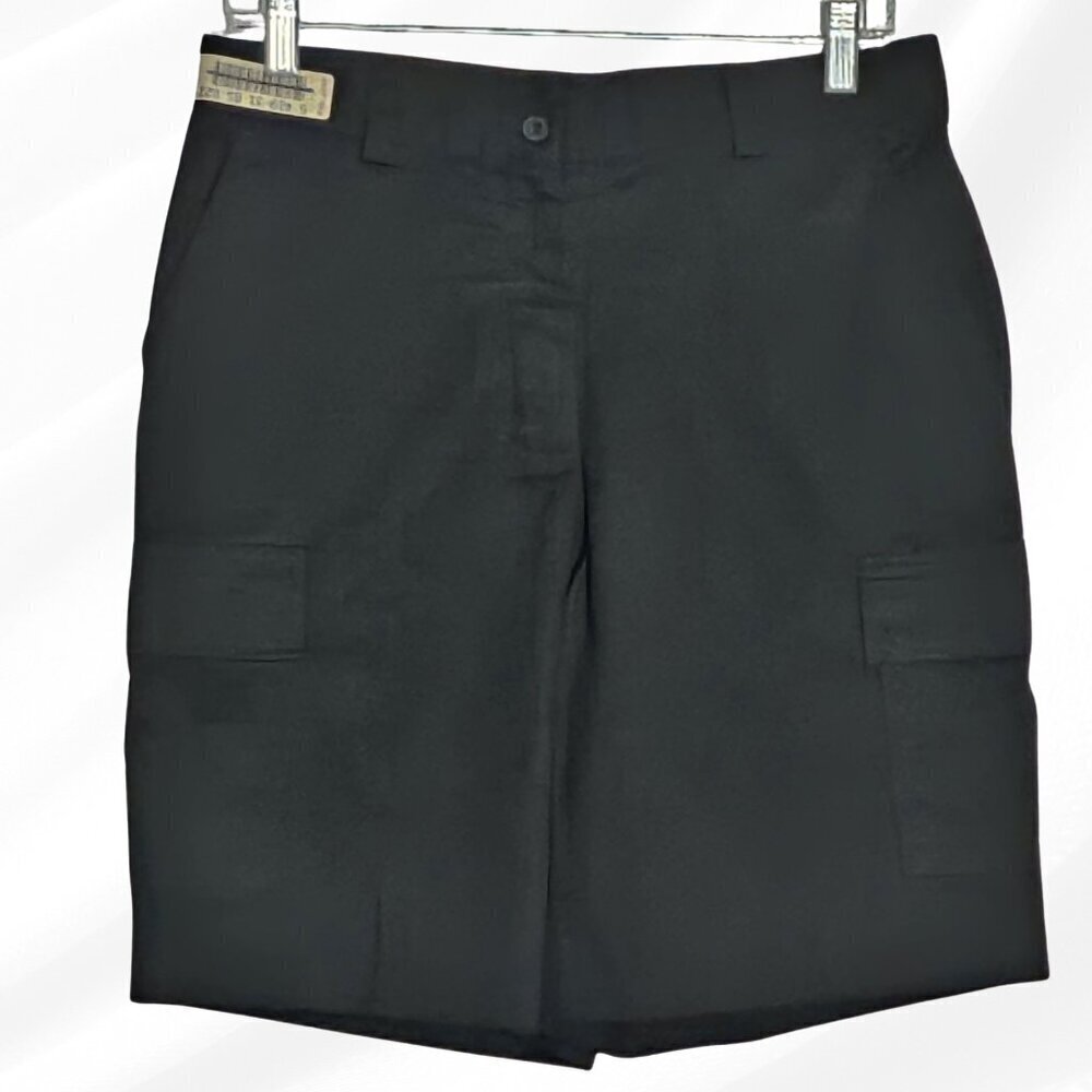 2/$20 Edwards Black Cargo Shorts Women’s Size 8